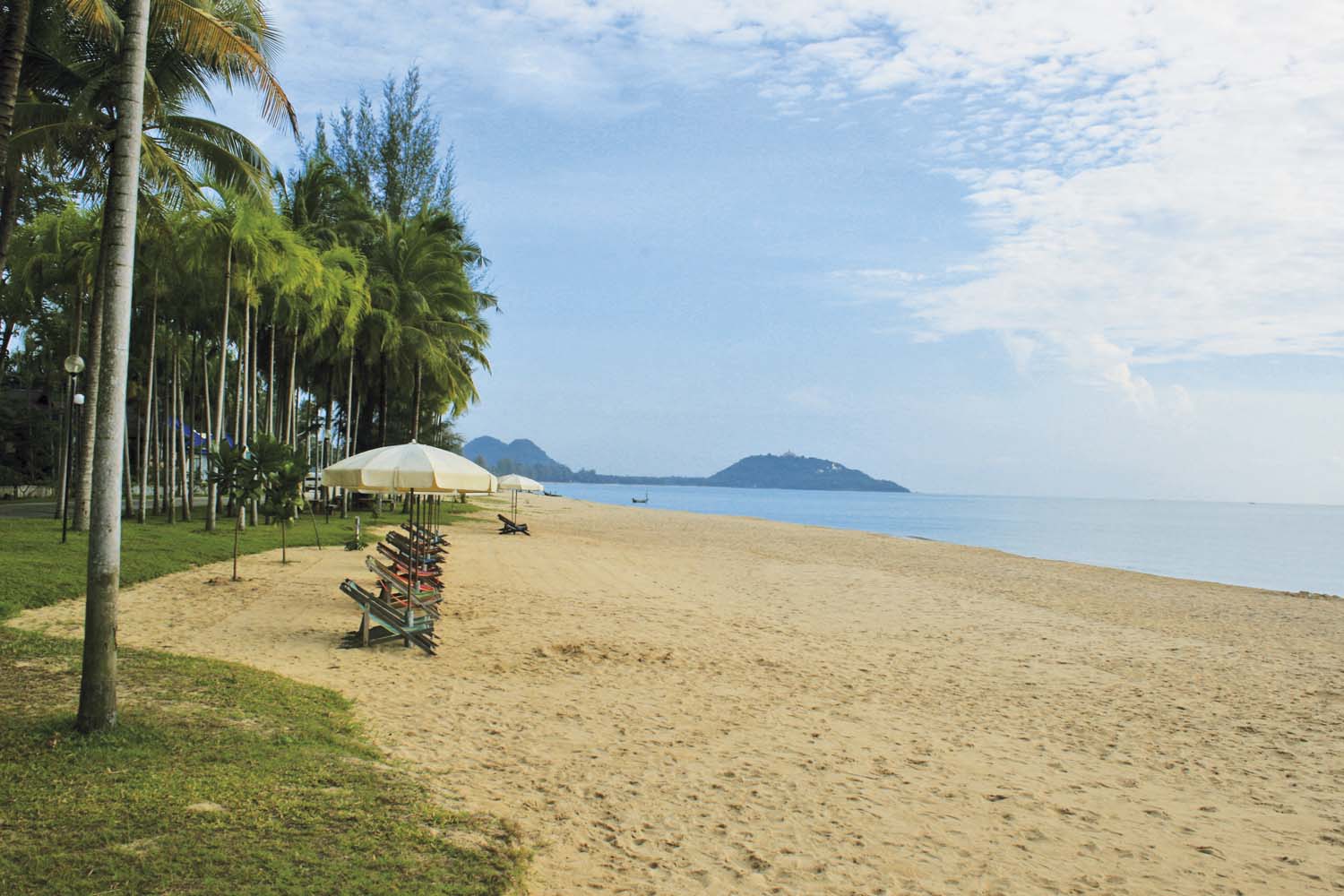 Baan Klang Aow Beach Resort
