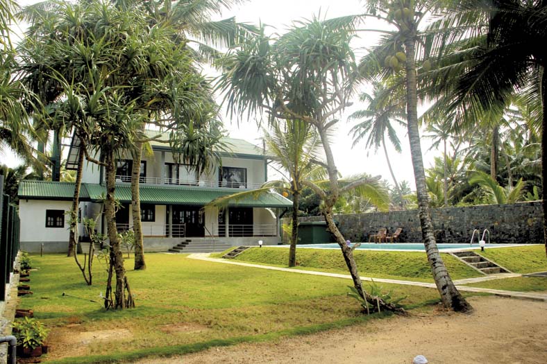 Sea Rock Villa